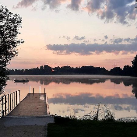 Auszeit-Ort Mit Wohlfuehl-Garantie Appartement Neu-Ulm Buitenkant foto
